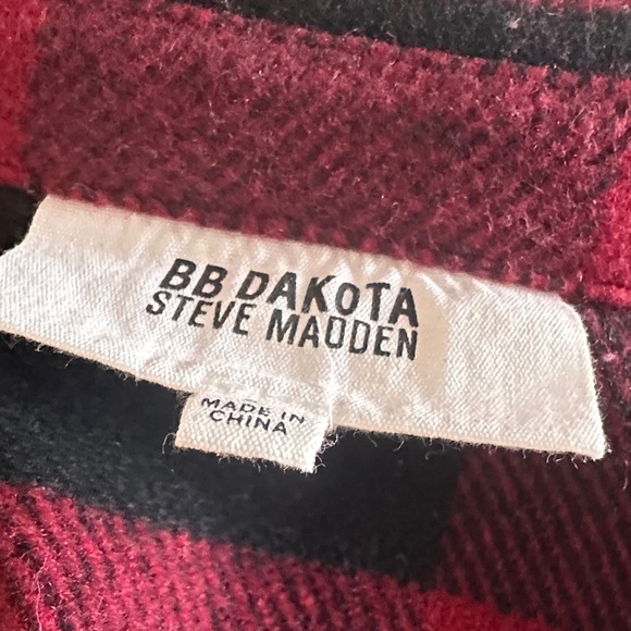 BB Dakota Steve Madden Buffalo Plaid Wool Blend Red/Black Tunic Shaket - Picture 7 of 8